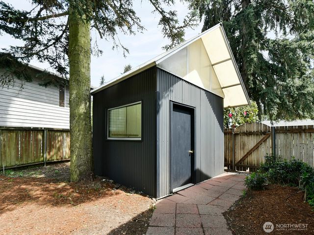 35023 18th Avenue SW, Federal Way, WA 98023