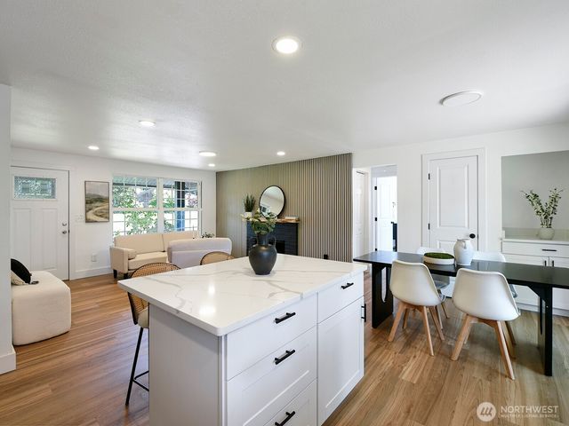 35023 18th Avenue SW, Federal Way, WA 98023