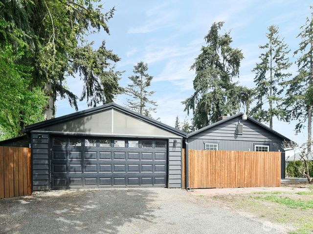 35023 18th Avenue SW, Federal Way, WA 98023