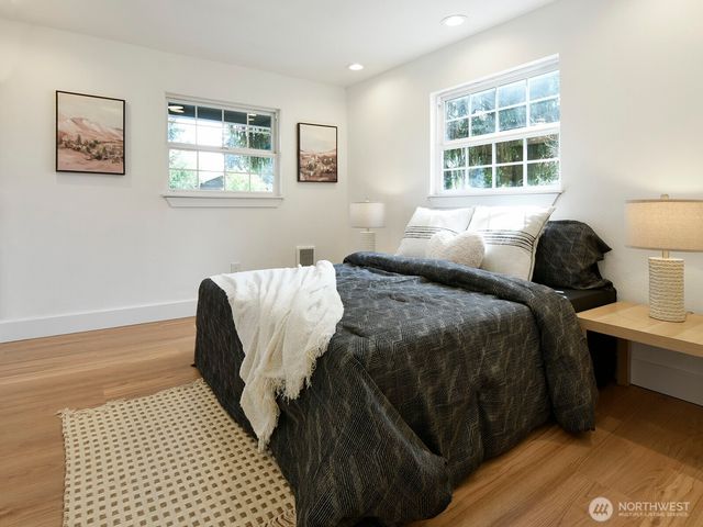 35023 18th Avenue SW, Federal Way, WA 98023
