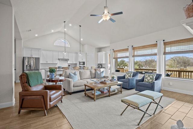 3818 Balentine, San Antonio, TX 78257