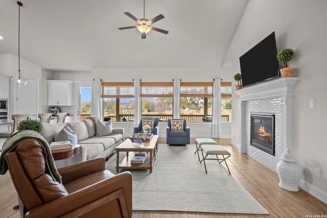 3818 Balentine, San Antonio, TX 78257