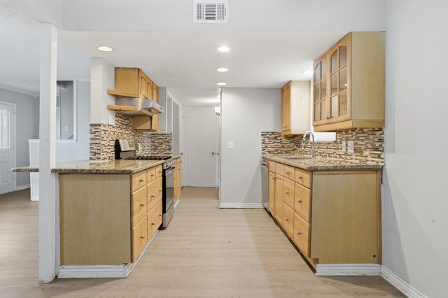 2430 Mark Drive, Mesquite, TX 75150