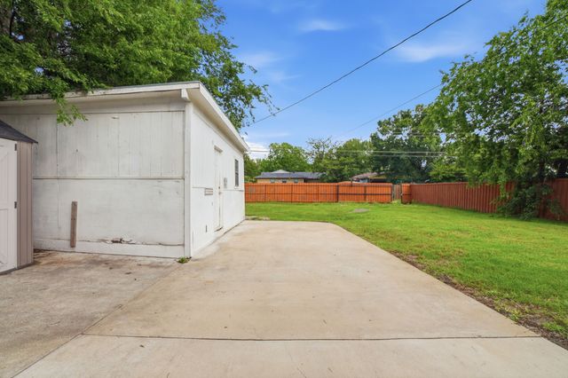 2430 Mark Drive, Mesquite, TX 75150