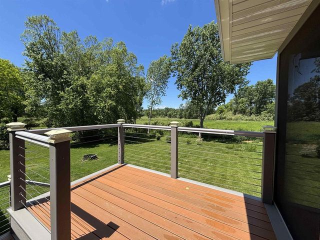 910 Riverview Court, Marshall, WI 53559