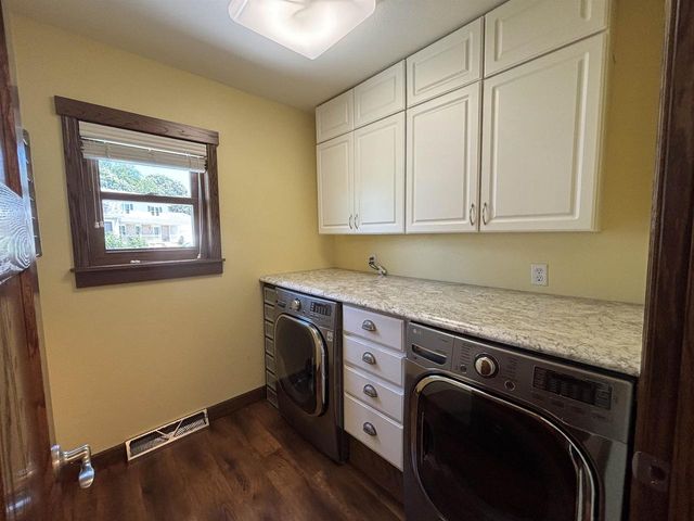 910 Riverview Court, Marshall, WI 53559