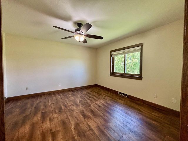 910 Riverview Court, Marshall, WI 53559