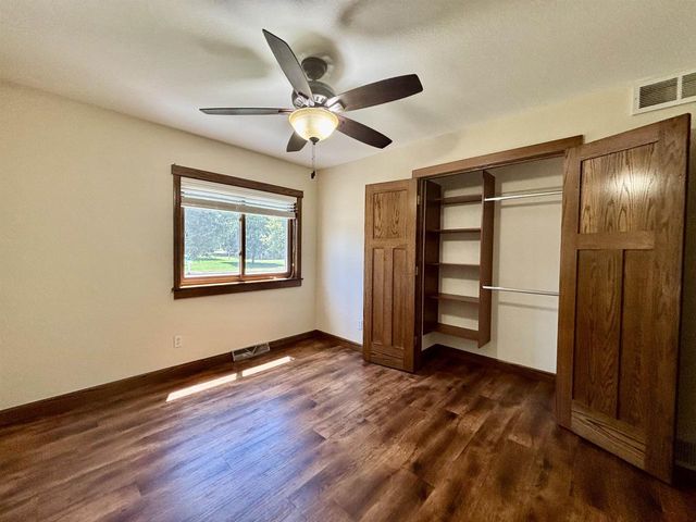 910 Riverview Court, Marshall, WI 53559