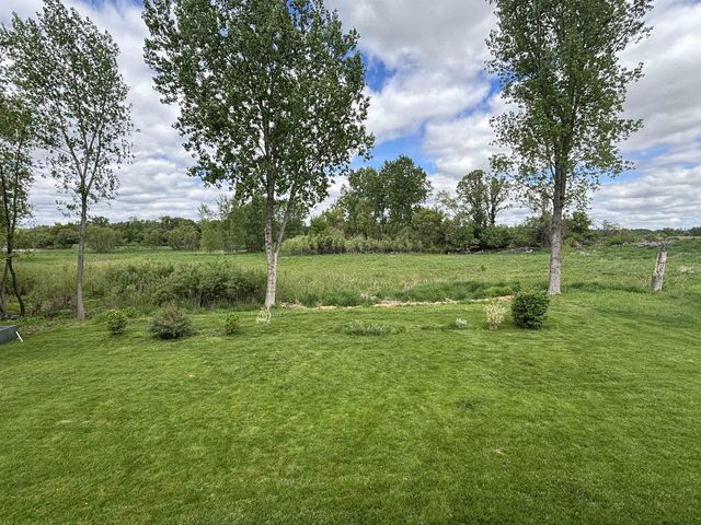 910 Riverview Court, Marshall, WI 53559