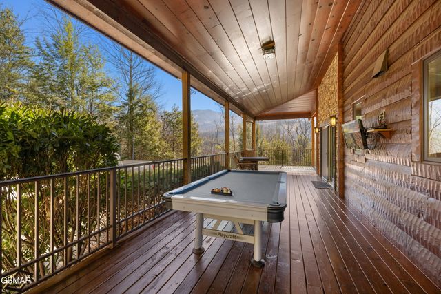 4320 Firefly View Way, Gatlinburg, TN 37738