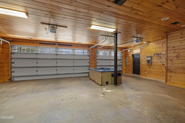 4320 Firefly View Way, Gatlinburg, TN 37738