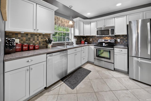 3410 Harmony Way, Evansville, IN 47720