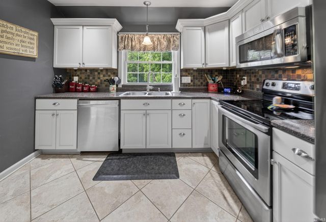 3410 Harmony Way, Evansville, IN 47720