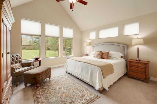 2285 Nature View LOOP, Driftwood, TX 78619