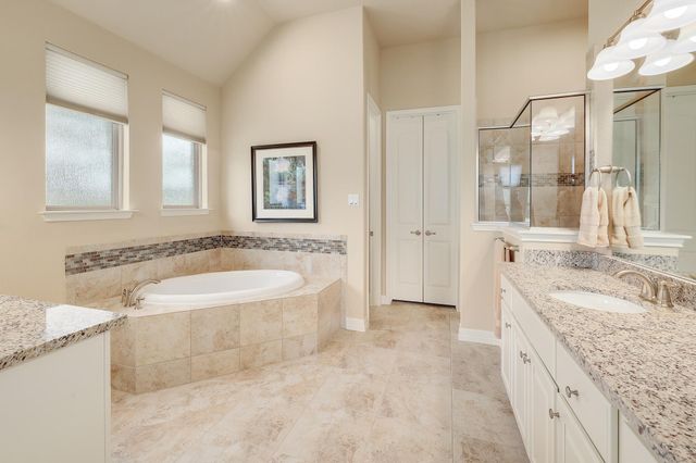 2285 Nature View LOOP, Driftwood, TX 78619