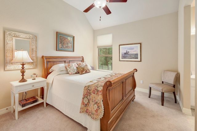 2285 Nature View LOOP, Driftwood, TX 78619