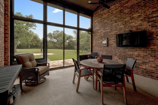 2285 Nature View LOOP, Driftwood, TX 78619