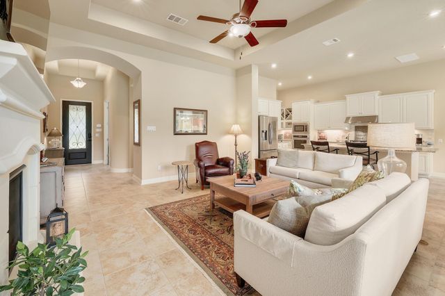 2285 Nature View LOOP, Driftwood, TX 78619