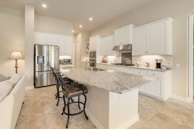 2285 Nature View LOOP, Driftwood, TX 78619