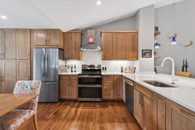 2170 Cool Stream Circle 1803, Eagan, MN 55122