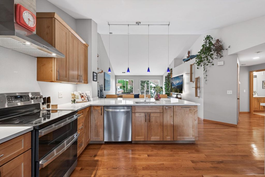 2170 Cool Stream Circle 1803, Eagan, MN 55122