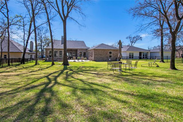 148 Hilton Head Island Drive, Mabank, TX 75156