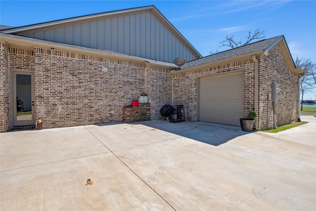 148 Hilton Head Island Drive, Mabank, TX 75156