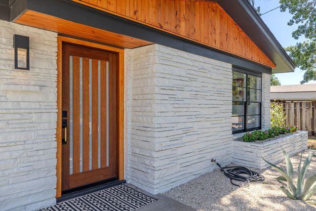 7803 Lazy LN, Austin, TX 78757