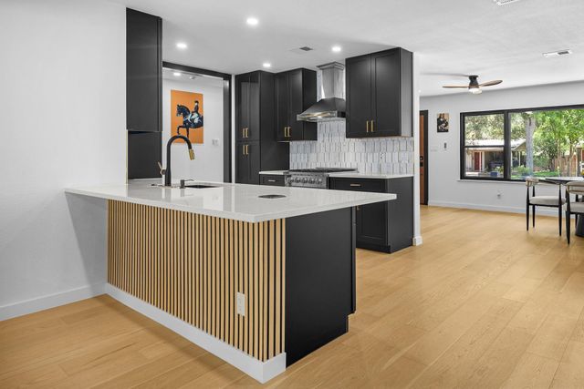 7803 Lazy LN, Austin, TX 78757