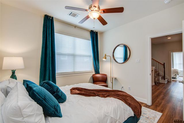 738 Link Road, Houston, TX 77009