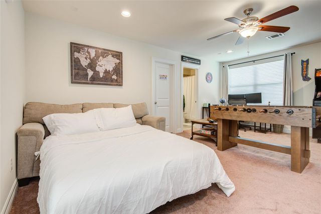 738 Link Road, Houston, TX 77009