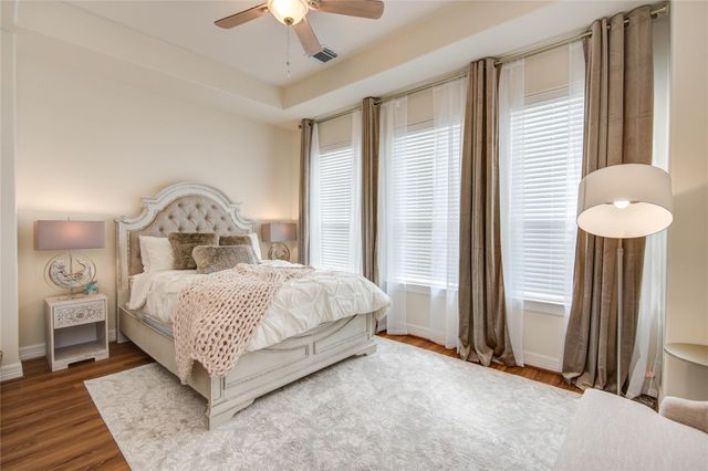 738 Link Road, Houston, TX 77009