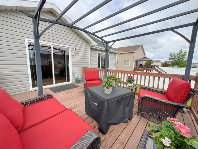 2613 56th Avenue S, Fargo, ND 58104