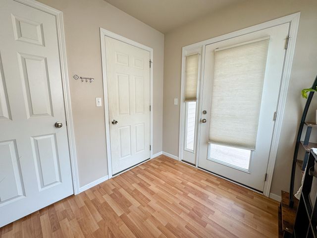 2613 56th Avenue S, Fargo, ND 58104