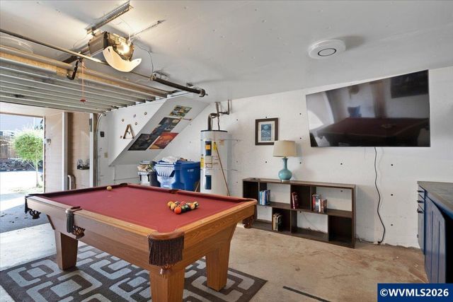 2210 Maplewood Dr S, Salem, OR 97306