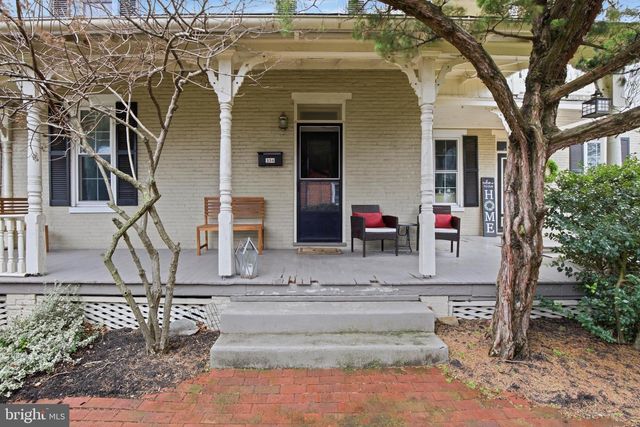 334 E HIGH ST, Elizabethtown, PA 17022