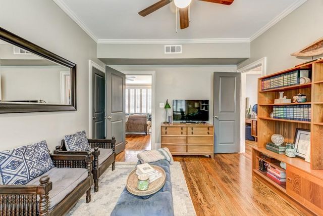 28 Collier Road NW 11, Atlanta, GA 30309