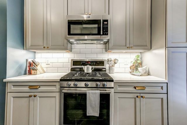 28 Collier Road NW 11, Atlanta, GA 30309