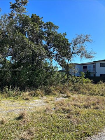 21840 Sw 112th Ct, Unincorporated Dade County, FL 33170