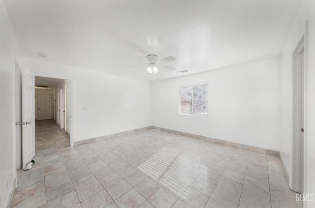 108 Sunny Meadow Drive, Bakersfield, CA 93308