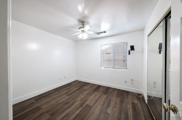 108 Sunny Meadow Drive, Bakersfield, CA 93308