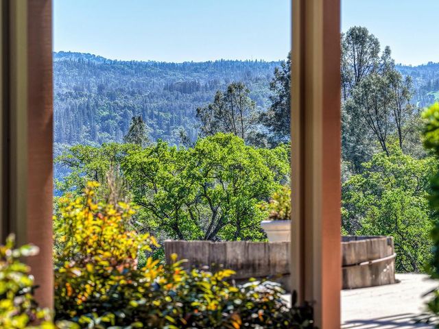 6013 Dolomite Drive, El Dorado, CA 95623