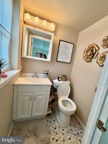 622 COUNTRY LN, Morton, PA 19070