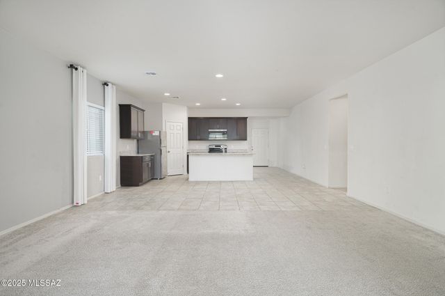 10836 W Claxton Drive, Marana, AZ 85653