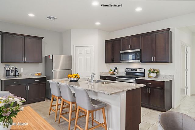 10836 W Claxton Drive, Marana, AZ 85653