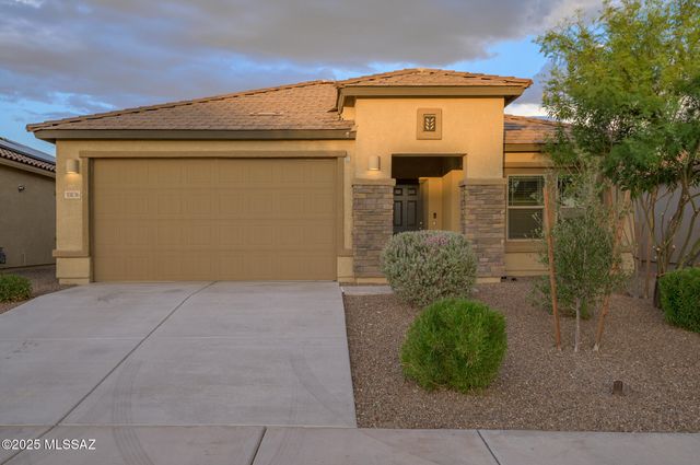 10836 W Claxton Drive, Marana, AZ 85653