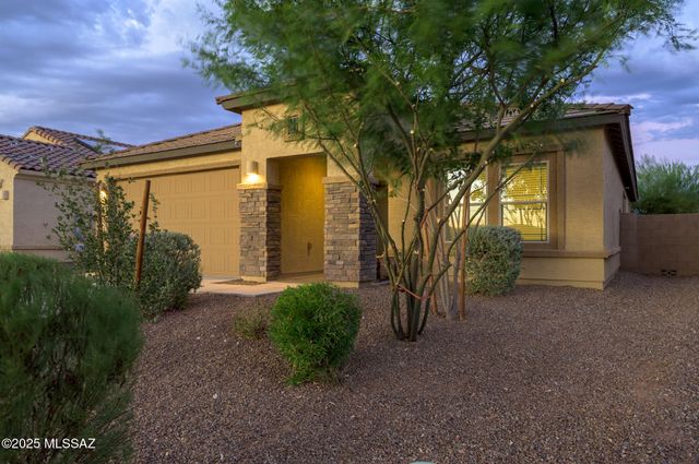 10836 W Claxton Drive, Marana, AZ 85653