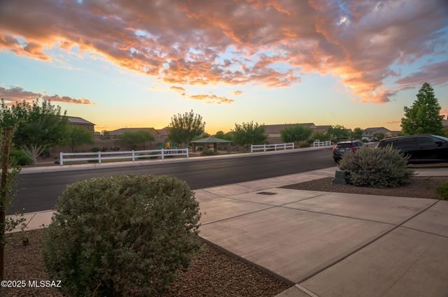 10836 W Claxton Drive, Marana, AZ 85653