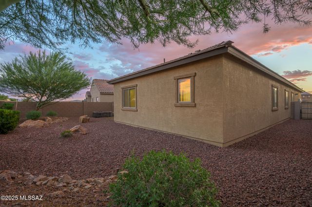 10836 W Claxton Drive, Marana, AZ 85653