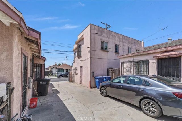 4761 Hubbard, Los Angeles, CA 90022